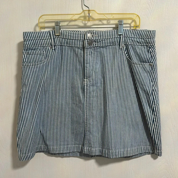 Maurices Dresses & Skirts - Maurice’s Pin Stripe Blue Mini Skirt Women’s Size 16 Spring Summer‎ Festival